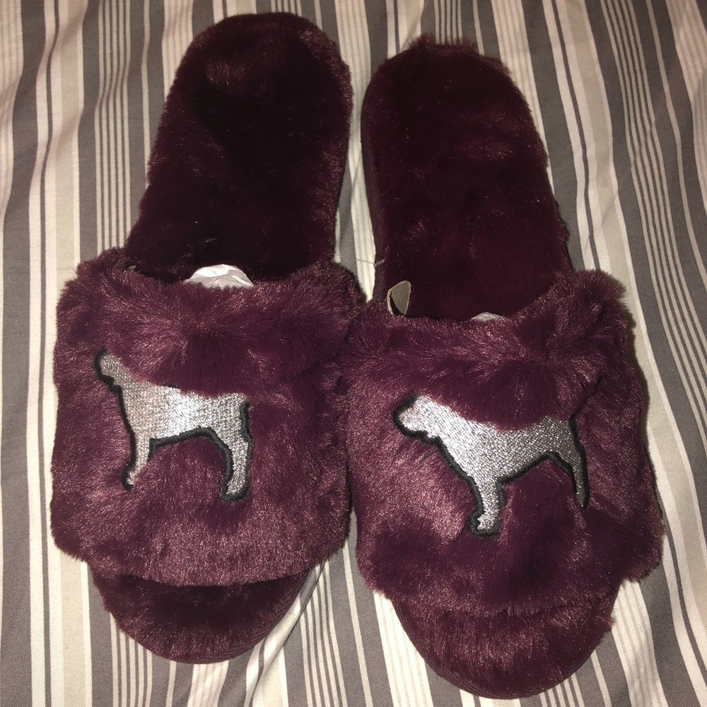 Victoria secret pink slippers Medium